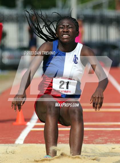 Thumbnail 1 in VHSL T&F State Championships - Class 5/6 (Long Jump) photogallery.
