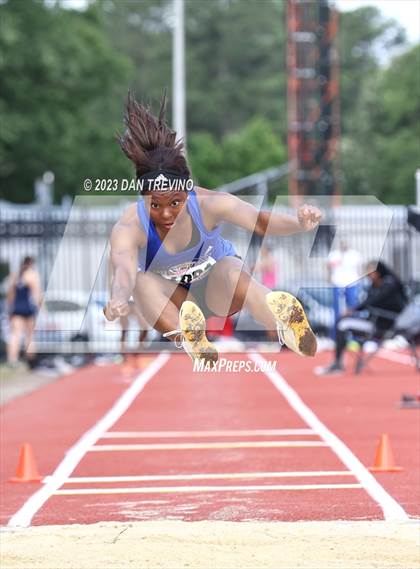 Thumbnail 3 in VHSL T&F State Championships - Class 5/6 (Long Jump) photogallery.