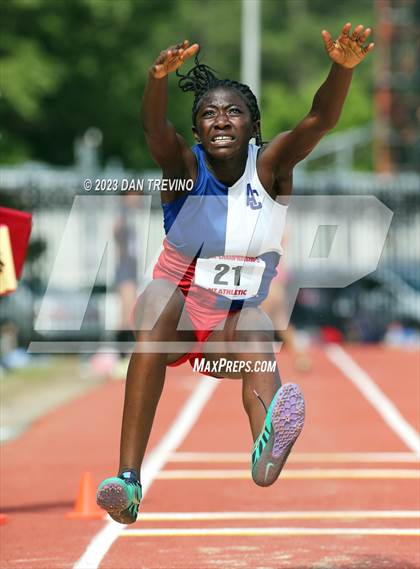 Thumbnail 3 in VHSL T&F State Championships - Class 5/6 (Long Jump) photogallery.
