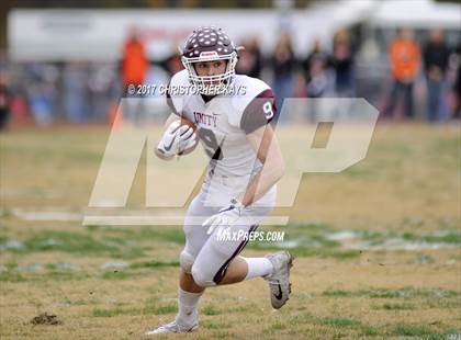 Thumbnail 1 in Herrin vs Tolono (Unity) (IHSA 4A Playoffs - 2nd Round) photogallery.