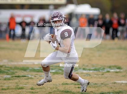 Thumbnail 3 in Herrin vs Tolono (Unity) (IHSA 4A Playoffs - 2nd Round) photogallery.