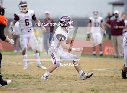 Thumbnail 3 in Herrin vs Tolono (Unity) (IHSA 4A Playoffs - 2nd Round) photogallery.