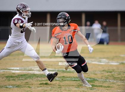 Thumbnail 1 in Herrin vs Tolono (Unity) (IHSA 4A Playoffs - 2nd Round) photogallery.