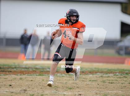 Thumbnail 2 in Herrin vs Tolono (Unity) (IHSA 4A Playoffs - 2nd Round) photogallery.