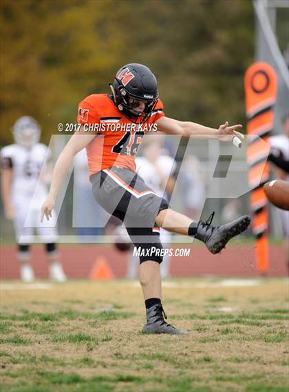 Thumbnail 3 in Herrin vs Tolono (Unity) (IHSA 4A Playoffs - 2nd Round) photogallery.