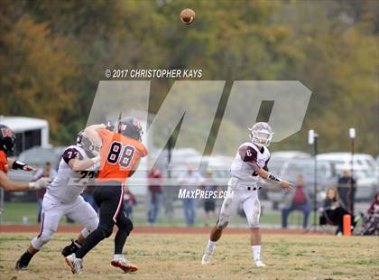 Thumbnail 2 in Herrin vs Tolono (Unity) (IHSA 4A Playoffs - 2nd Round) photogallery.