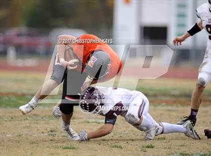 Thumbnail 3 in Herrin vs Tolono (Unity) (IHSA 4A Playoffs - 2nd Round) photogallery.