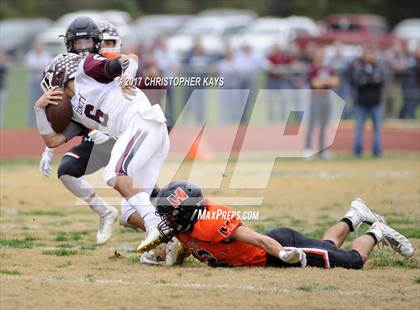 Thumbnail 2 in Herrin vs Tolono (Unity) (IHSA 4A Playoffs - 2nd Round) photogallery.