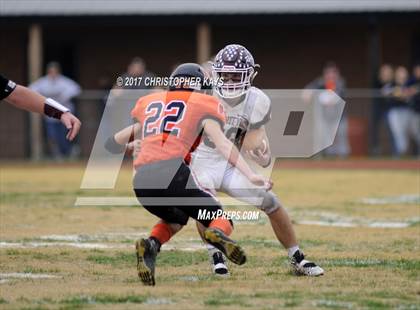 Thumbnail 2 in Herrin vs Tolono (Unity) (IHSA 4A Playoffs - 2nd Round) photogallery.