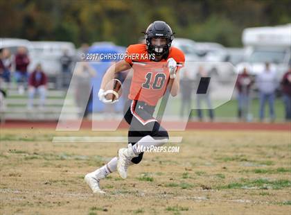 Thumbnail 3 in Herrin vs Tolono (Unity) (IHSA 4A Playoffs - 2nd Round) photogallery.