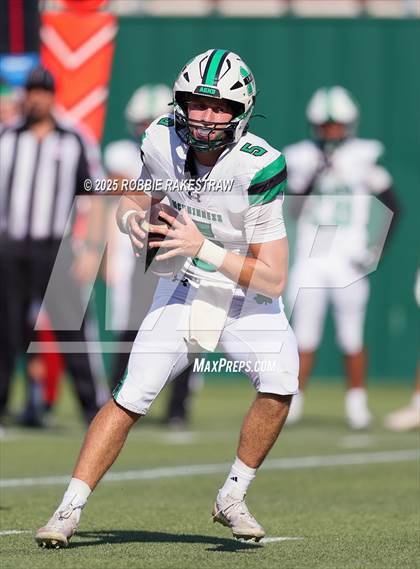 Thumbnail 1 in Bishop McGuinness @ Bishop Lynch (Catholic Bowl) photogallery.