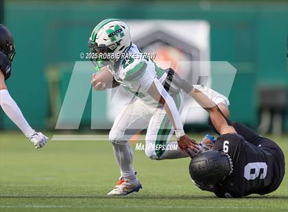 Thumbnail 1 in Bishop McGuinness @ Bishop Lynch (Catholic Bowl) photogallery.