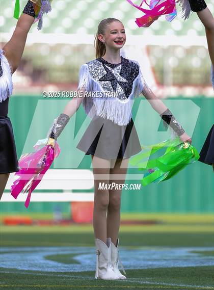 Thumbnail 2 in Bishop McGuinness @ Bishop Lynch (Catholic Bowl) photogallery.