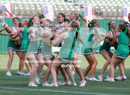Thumbnail 1 in Bishop McGuinness @ Bishop Lynch (Catholic Bowl) photogallery.
