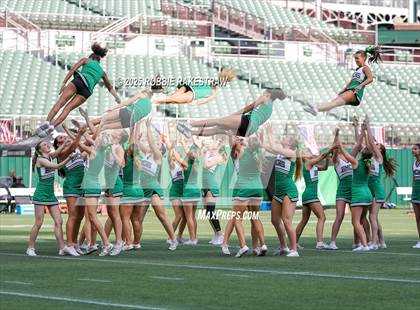 Thumbnail 3 in Bishop McGuinness @ Bishop Lynch (Catholic Bowl) photogallery.