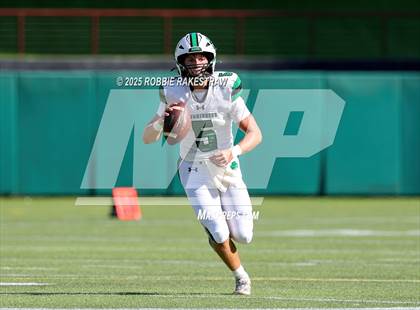 Thumbnail 3 in Bishop McGuinness @ Bishop Lynch (Catholic Bowl) photogallery.