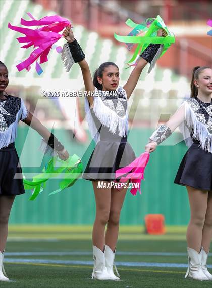 Thumbnail 1 in Bishop McGuinness @ Bishop Lynch (Catholic Bowl) photogallery.