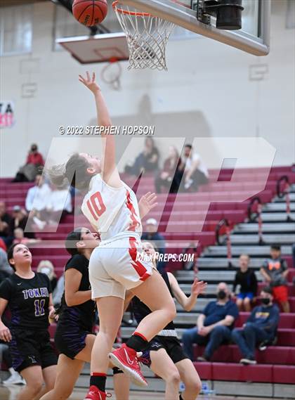 Thumbnail 1 in Tokay @ Lodi photogallery.