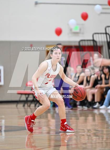 Thumbnail 1 in Tokay @ Lodi photogallery.