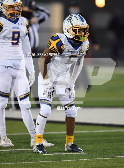 Thumbnail 2 in Olentangy @ Perry (OHSAA D2 Regional Semifinals) photogallery.