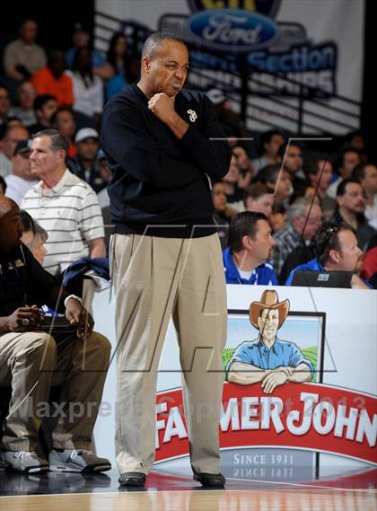 Thumbnail 3 in St. John Bosco vs. Chaminade (CIF SS D3A Final) photogallery.