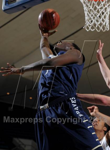 Thumbnail 3 in St. John Bosco vs. Chaminade (CIF SS D3A Final) photogallery.