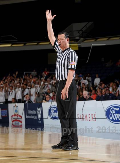 Thumbnail 2 in St. John Bosco vs. Chaminade (CIF SS D3A Final) photogallery.