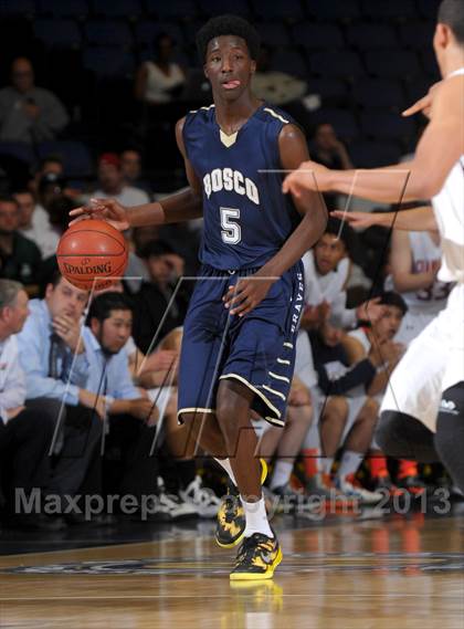 Thumbnail 2 in St. John Bosco vs. Chaminade (CIF SS D3A Final) photogallery.