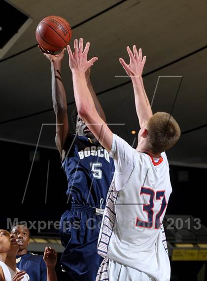 Thumbnail 1 in St. John Bosco vs. Chaminade (CIF SS D3A Final) photogallery.