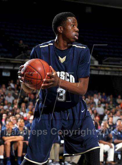 Thumbnail 3 in St. John Bosco vs. Chaminade (CIF SS D3A Final) photogallery.