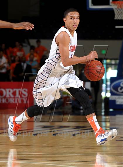 Thumbnail 1 in St. John Bosco vs. Chaminade (CIF SS D3A Final) photogallery.