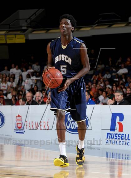 Thumbnail 2 in St. John Bosco vs. Chaminade (CIF SS D3A Final) photogallery.