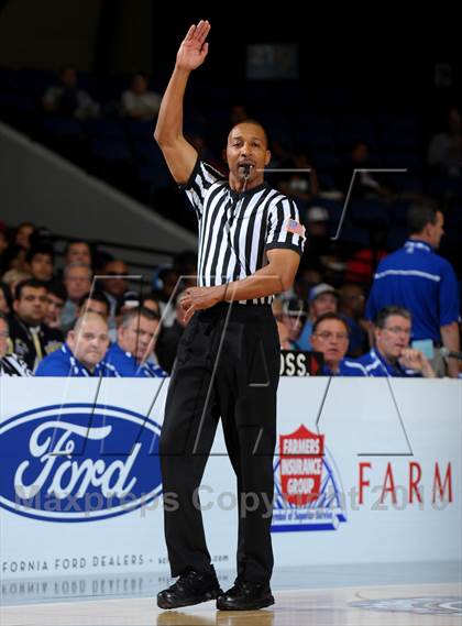 Thumbnail 2 in St. John Bosco vs. Chaminade (CIF SS D3A Final) photogallery.