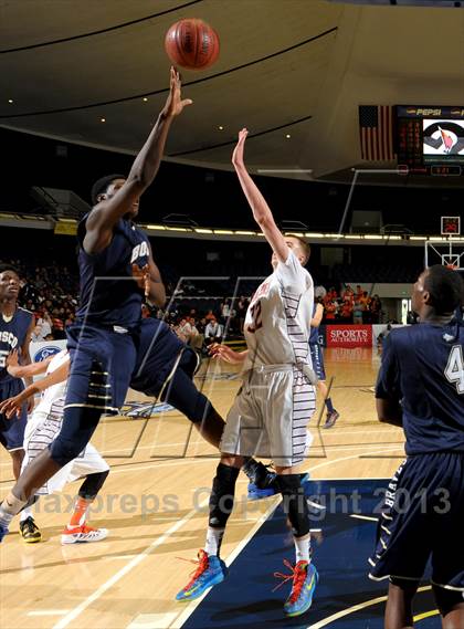 Thumbnail 2 in St. John Bosco vs. Chaminade (CIF SS D3A Final) photogallery.