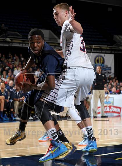 Thumbnail 2 in St. John Bosco vs. Chaminade (CIF SS D3A Final) photogallery.