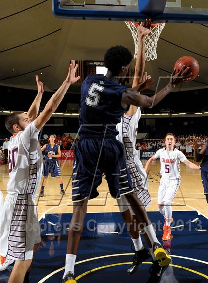 Thumbnail 2 in St. John Bosco vs. Chaminade (CIF SS D3A Final) photogallery.