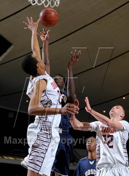 Thumbnail 3 in St. John Bosco vs. Chaminade (CIF SS D3A Final) photogallery.