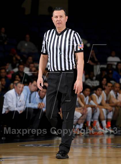 Thumbnail 3 in St. John Bosco vs. Chaminade (CIF SS D3A Final) photogallery.
