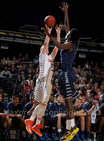 Thumbnail 3 in St. John Bosco vs. Chaminade (CIF SS D3A Final) photogallery.