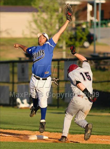 Thumbnail 1 in Lassiter @ Centennial photogallery.