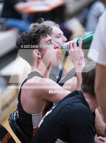 Thumbnail 2 in Hoover vs. Ashland photogallery.