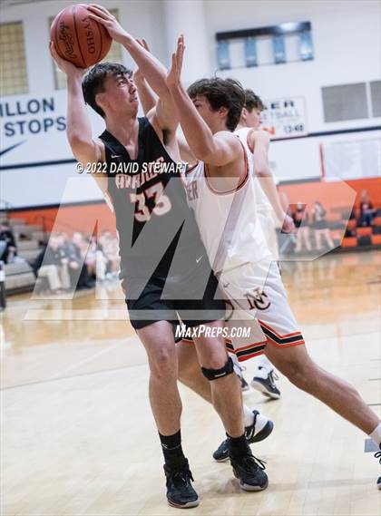 Thumbnail 2 in Hoover vs. Ashland photogallery.