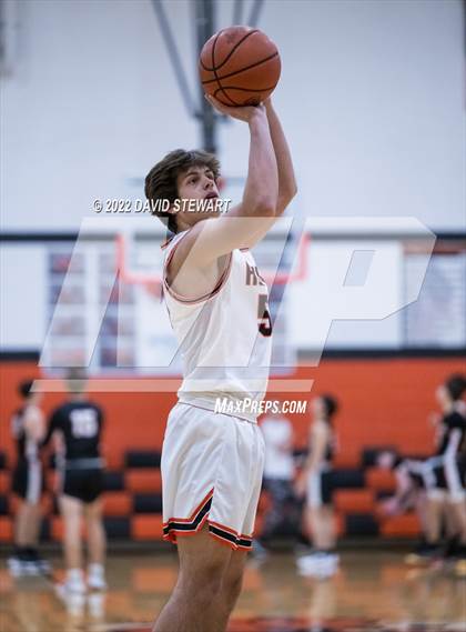 Thumbnail 2 in Hoover vs. Ashland photogallery.