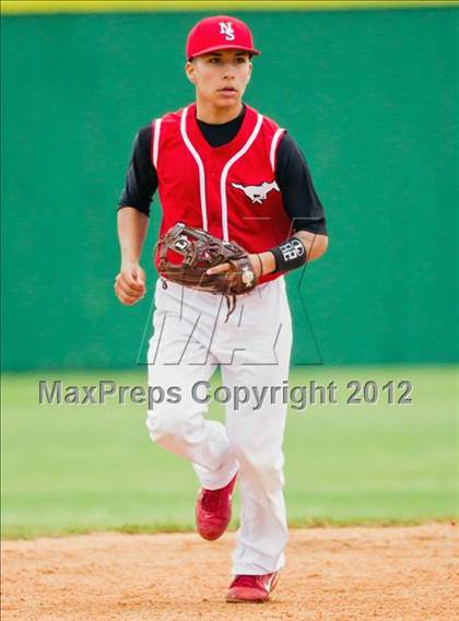 Thumbnail 1 in North Shore vs Alvin (Yellowjacket Tournament) photogallery.
