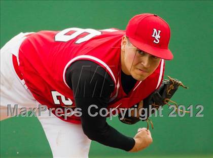Thumbnail 3 in North Shore vs Alvin (Yellowjacket Tournament) photogallery.