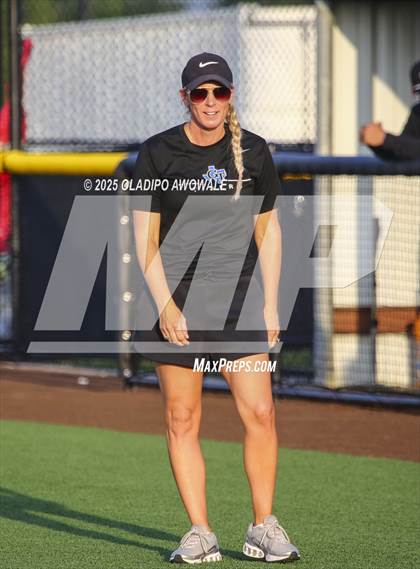 Thumbnail 2 in Gunter @ Winnsboro (UIL 3A Softball Bi-District Playoffs) photogallery.