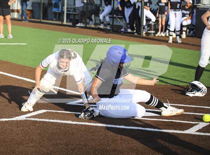 Thumbnail 3 in Gunter @ Winnsboro (UIL 3A Softball Bi-District Playoffs) photogallery.