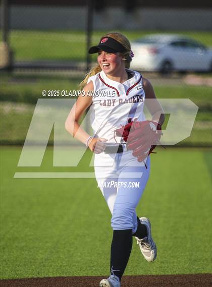 Thumbnail 3 in Gunter @ Winnsboro (UIL 3A Softball Bi-District Playoffs) photogallery.