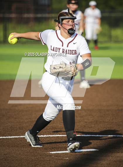 Thumbnail 1 in Gunter @ Winnsboro (UIL 3A Softball Bi-District Playoffs) photogallery.