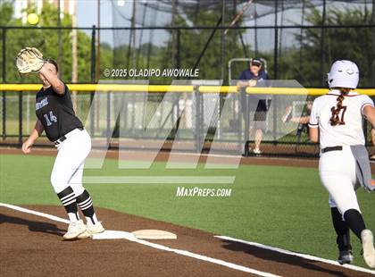 Thumbnail 1 in Gunter @ Winnsboro (UIL 3A Softball Bi-District Playoffs) photogallery.